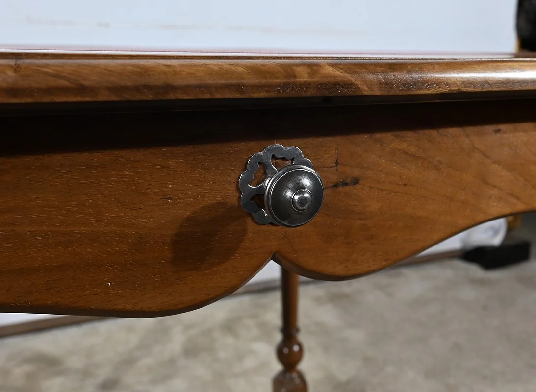 Petite Table en Noyer massif, style Louis XIII / Louis XIV - Début XIXe