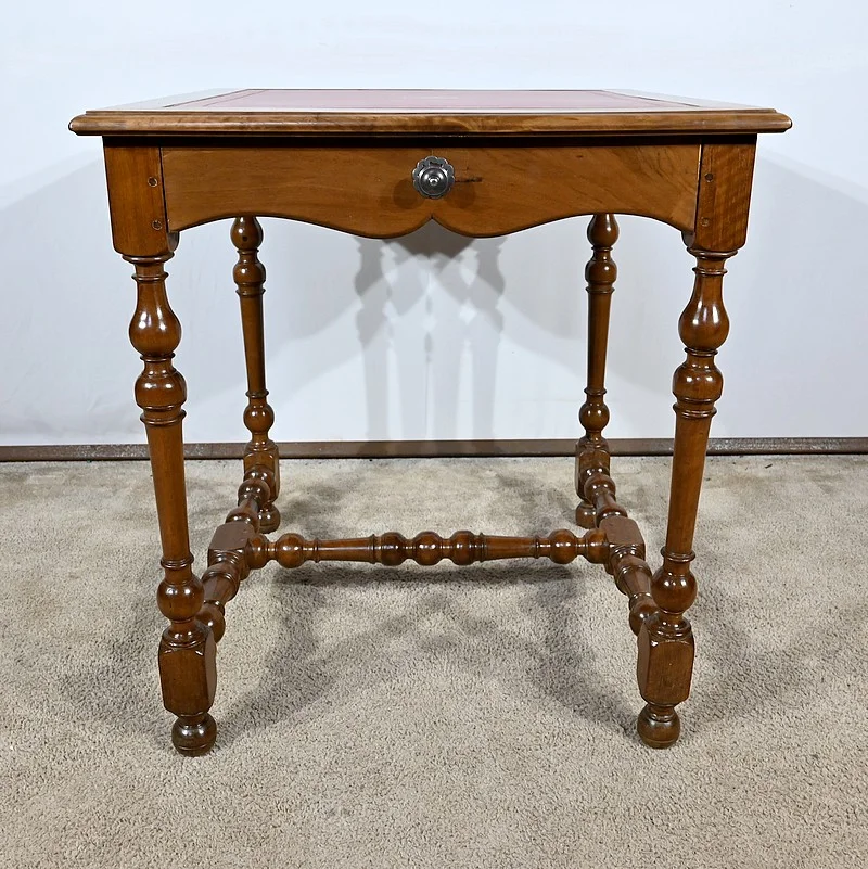 Petite Table en Noyer massif, style Louis XIII / Louis XIV - Début XIXe