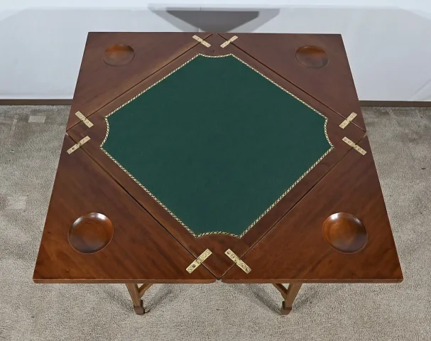 ENVELOPE CARD TABLE