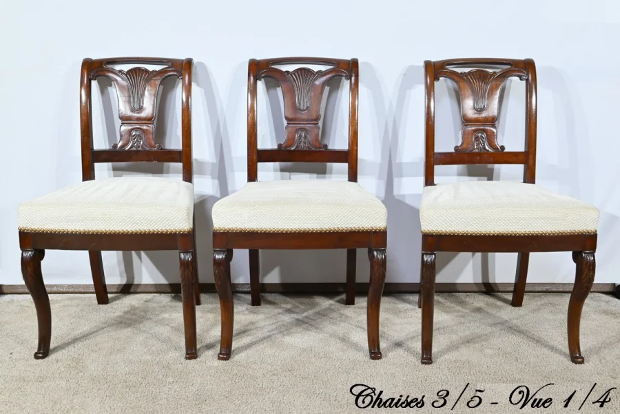 Suite de 5 Chaises en Acajou de Cuba, époque Restauration – Début XIXe