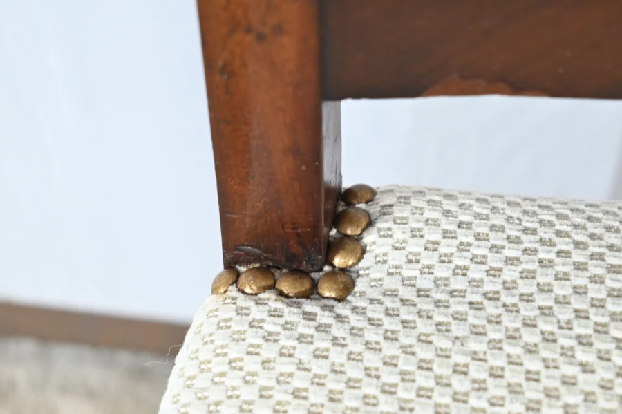 Suite de 5 Chaises en Acajou de Cuba, époque Restauration – Début XIXe