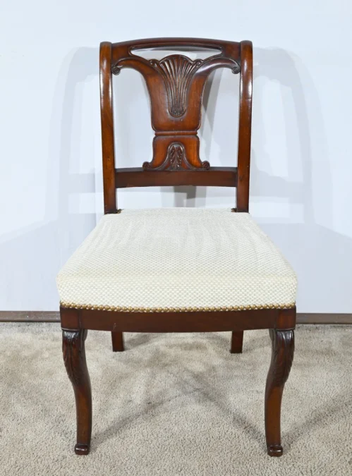 Suite de 5 Chaises en Acajou de Cuba, époque Restauration – Début XIXe