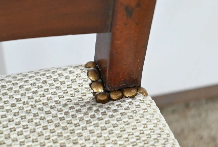 Suite de 5 Chaises en Acajou de Cuba, époque Restauration – Début XIXe