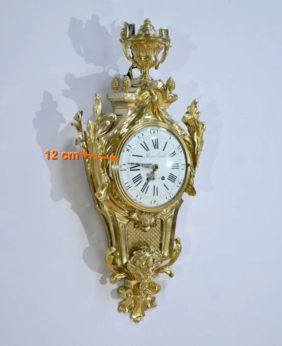 WALL CLOCK