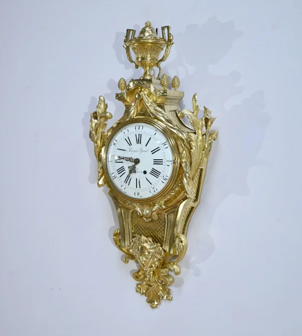 WALL CLOCK