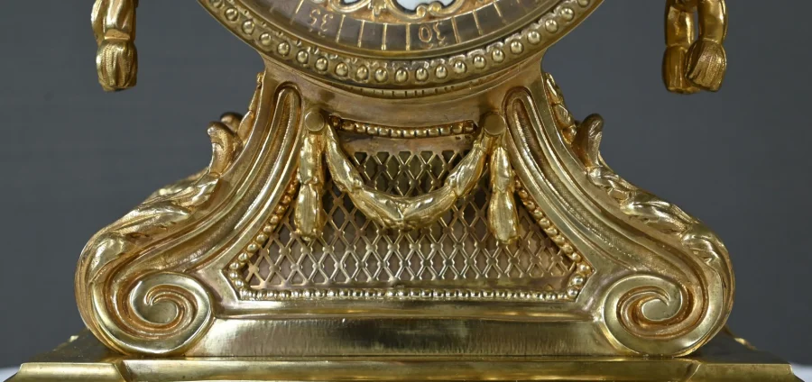 NINETEENTH CENTURY FRENCH CLOCK