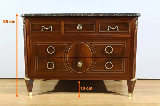 Rare Commode en Acajou, époque Louis XVI – 2ème partie XVIIIe
