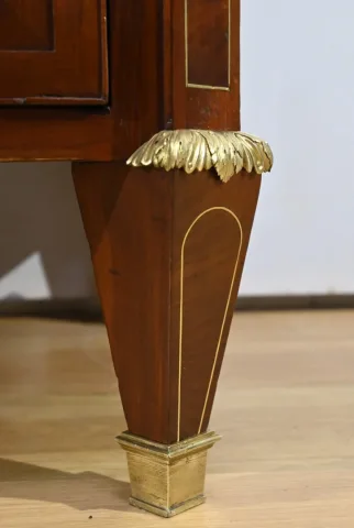 Rare Commode en Acajou, époque Louis XVI – 2ème partie XVIIIe