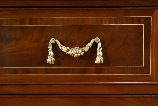 Rare Commode en Acajou, époque Louis XVI – 2ème partie XVIIIe