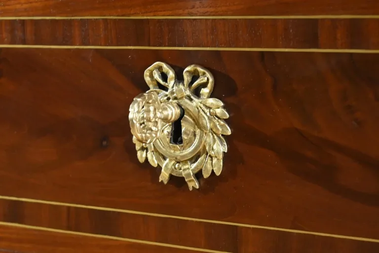 KOMMODE AUS LOUIS XVI-ZEITRAUM