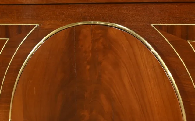 Rare Commode en Acajou, époque Louis XVI – 2ème partie XVIIIe