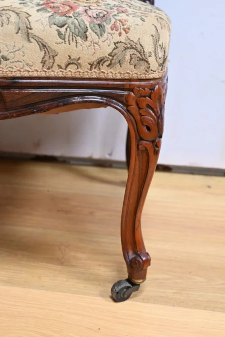 Suite de 4 Chaises en Palissandre, style Louis XV, époque Napoléon III – Milieu XIXe