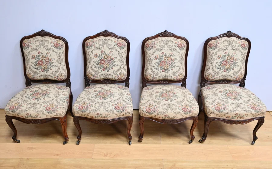 Suite de 4 Chaises en Palissandre, style Louis XV, époque Napoléon III – Milieu XIXe