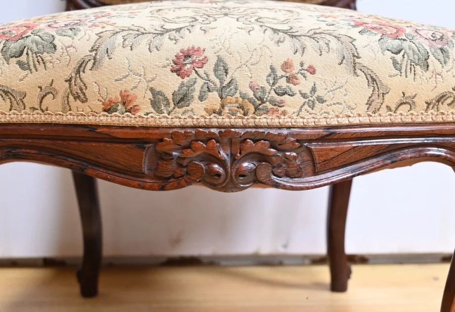 Suite de 4 Chaises en Palissandre, style Louis XV, époque Napoléon III – Milieu XIXe