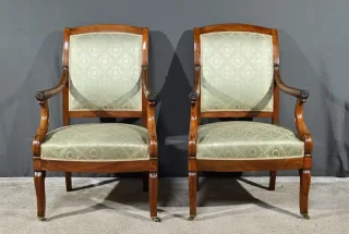 PAIR OF FRENCH RESTAURATION PERIOD CHAIRS