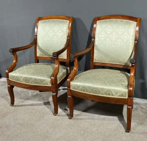 Paire de Fauteuils à Crosses en Acajou, époque Restauration – Début XIXe