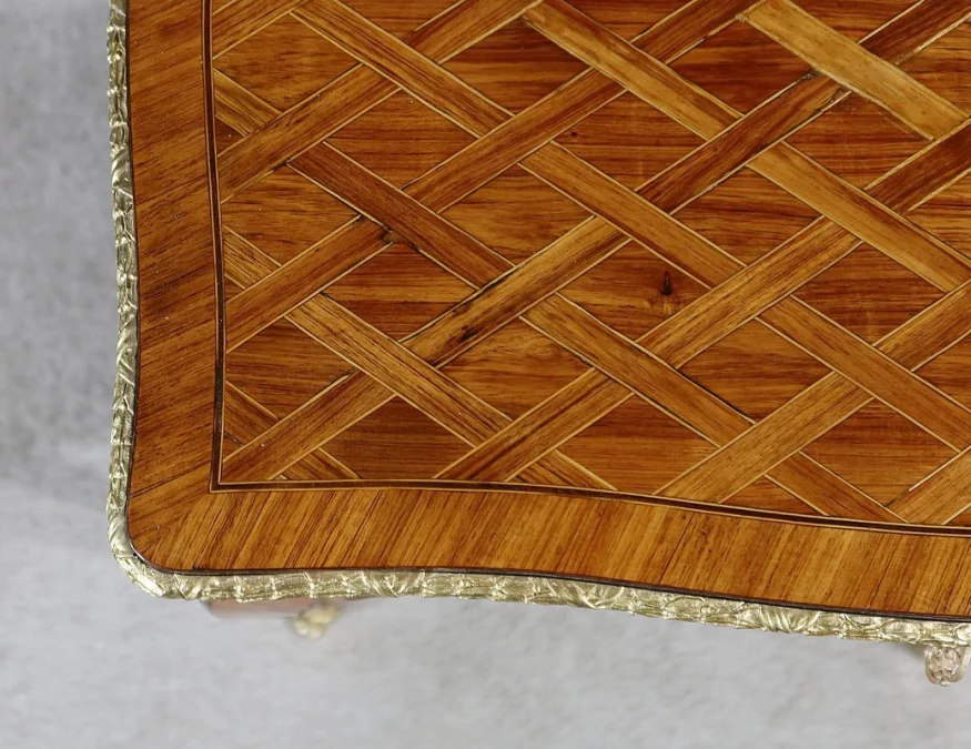 LOUIS XV STYLE TABLE