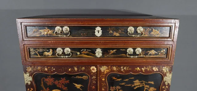 Cabinet Chinois en Bois laqué et Bois peint - Début XXe