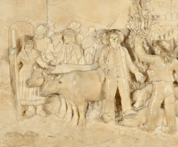 PETRIFIED CALCIUM LOW RELIEF