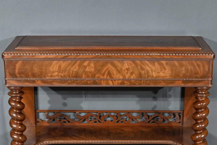 MAHOGANY JARDINIERE