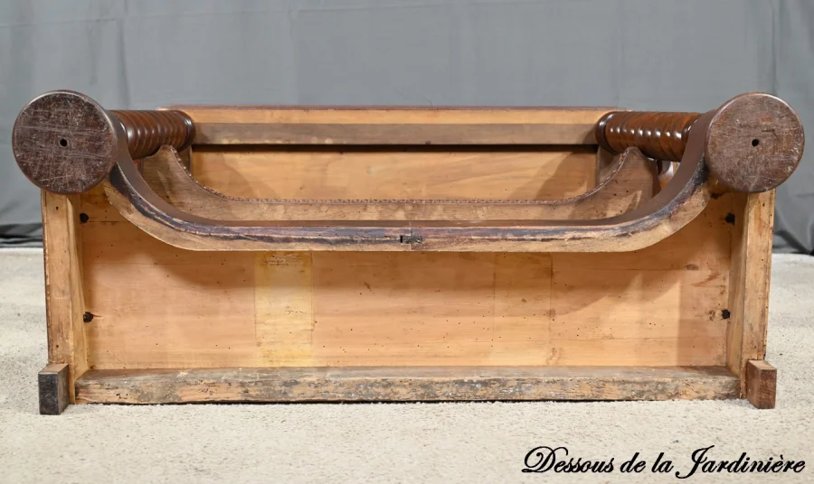 MAHOGANY JARDINIERE
