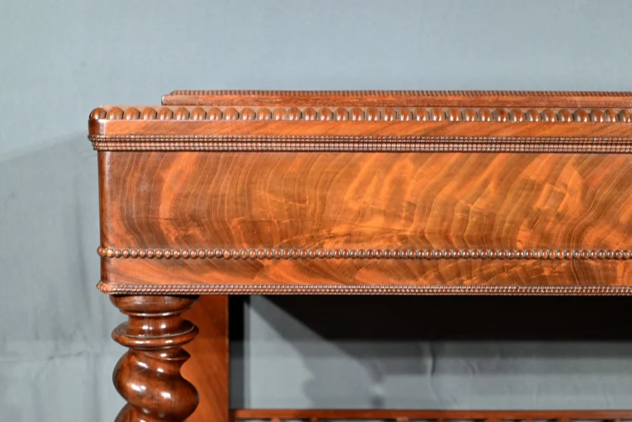 MAHOGANY JARDINIERE