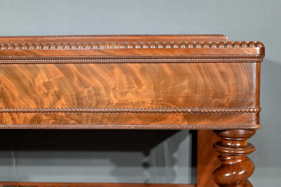 MAHOGANY JARDINIERE