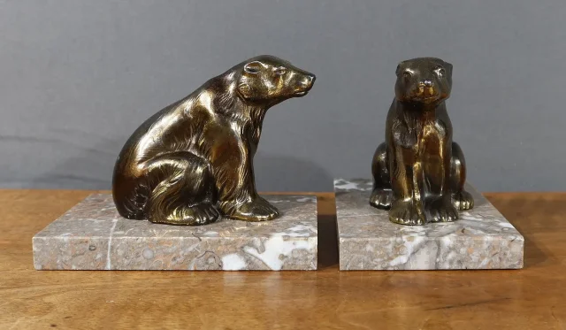PAIR  OF BOOKENDS
