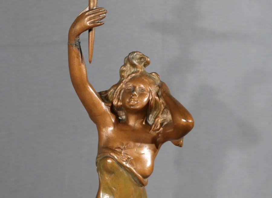 ART NOUVEAU STYLE LAMP