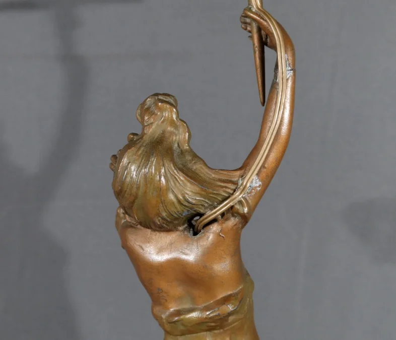 ART NOUVEAU STYLE LAMP