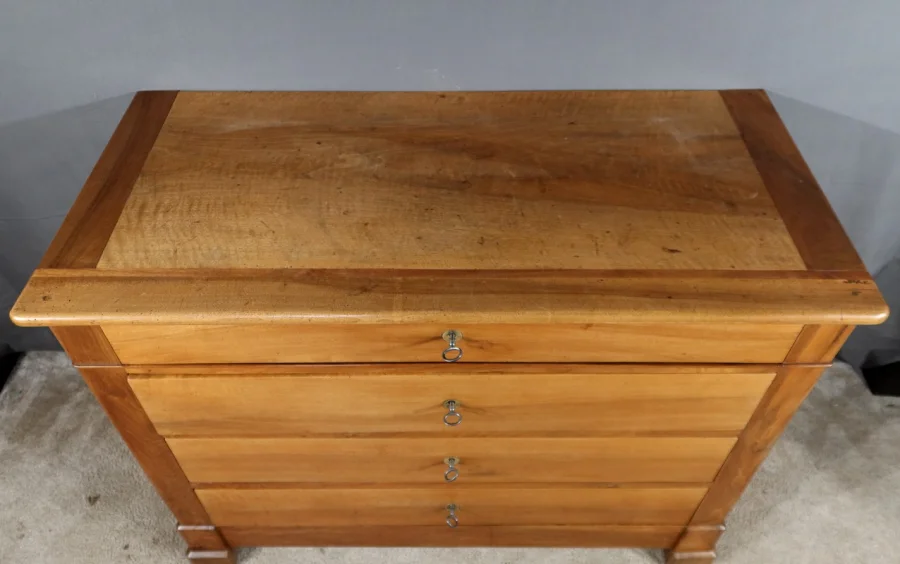 Commode en Noyer, époque Restauration – 1ère Partie XIXe