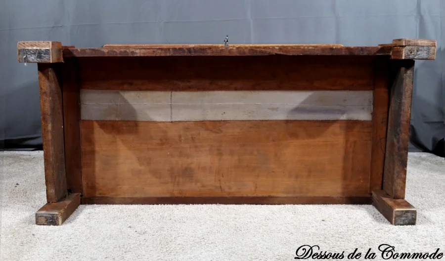 Commode en Noyer, époque Restauration – 1ère Partie XIXe