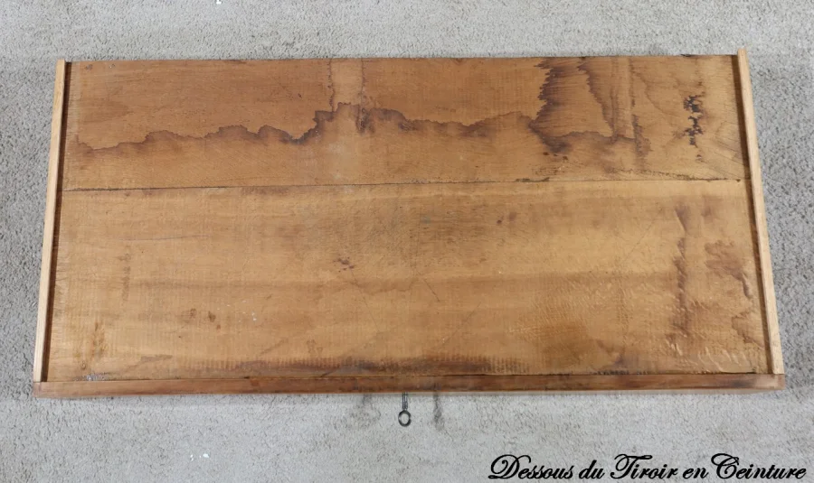 Commode en Noyer, époque Restauration – 1ère Partie XIXe