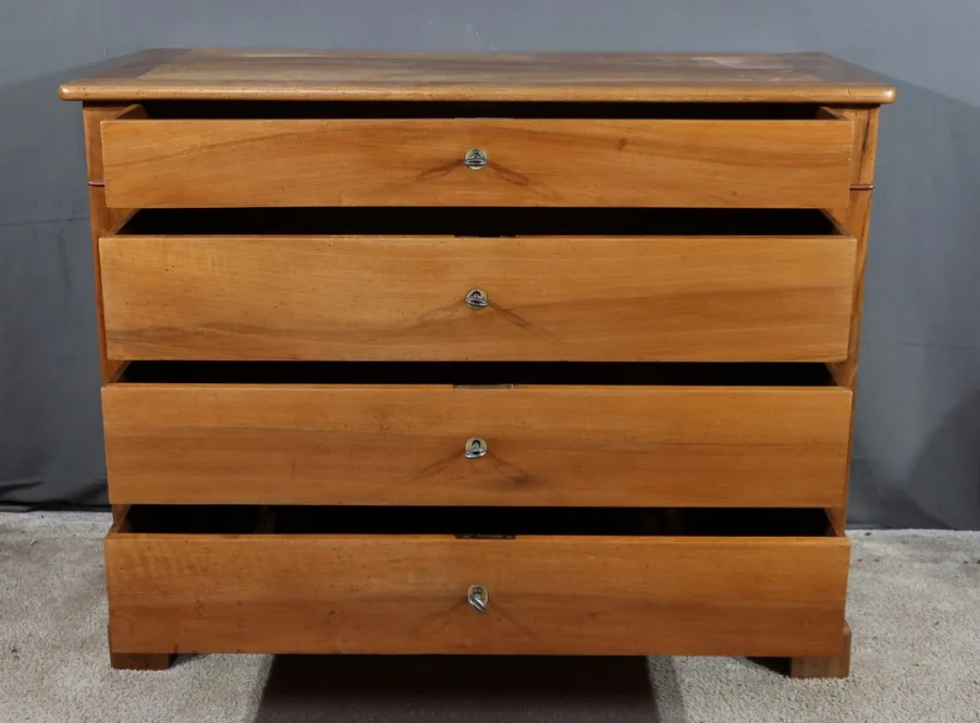 Commode en Noyer, époque Restauration – 1ère Partie XIXe
