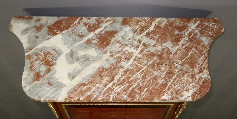 Vitrine en Acajou, style Transition Louis XV / Louis XVI – 1900