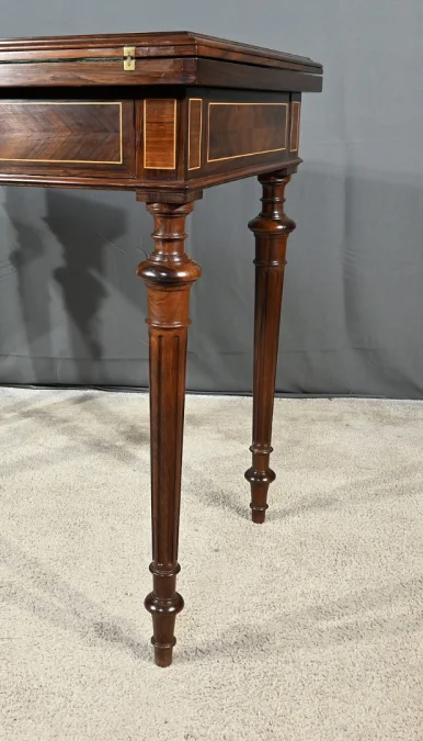 Table à Système en Marqueterie, style Louis XVI – 2ème moitié XIXe