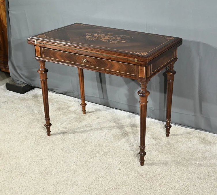 Table à Système en Marqueterie, style Louis XVI – 2ème moitié XIXe