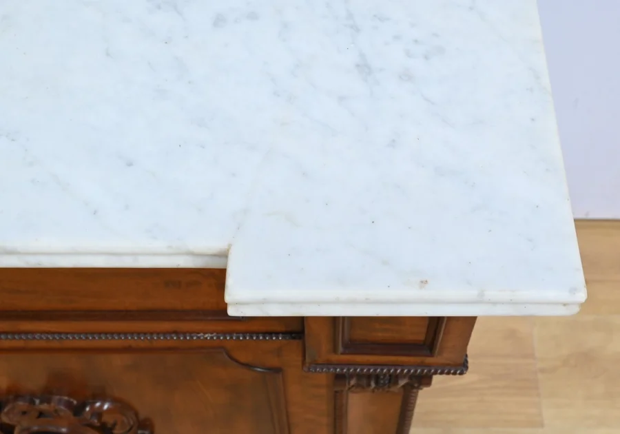 SECRETAIRE CHEST