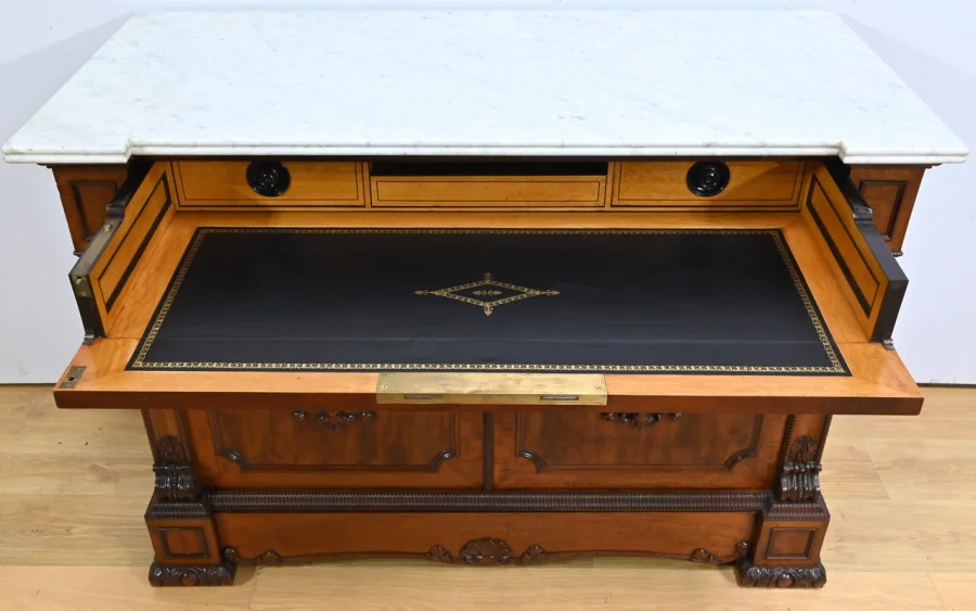 SECRETAIRE CHEST