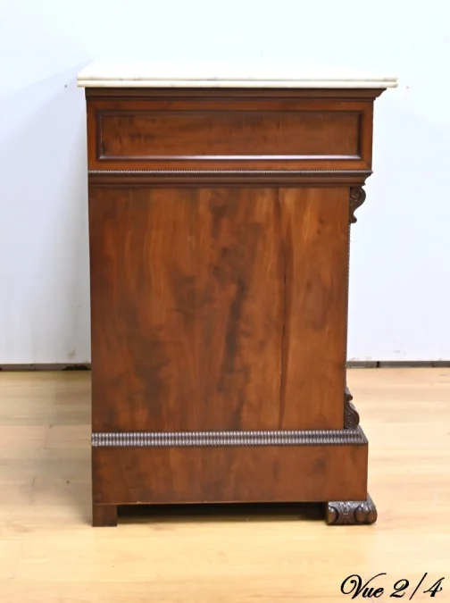 SECRETAIRE CHEST