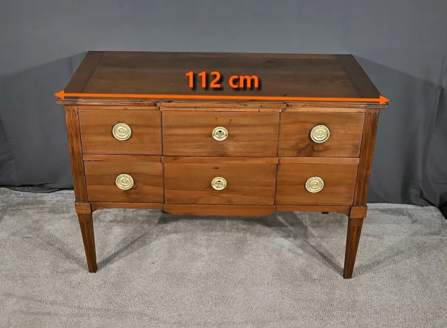 Commode Sauteuse en Noyer, époque Louis XVI – Fin XVIIIe