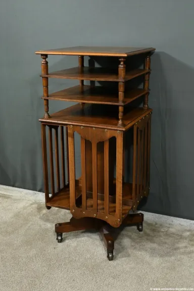 Bibliothèque Tournante en Noyer, estampillée G.Lancelin – 1900