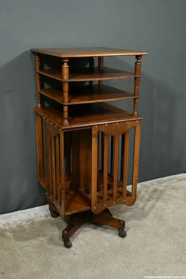 Bibliothèque Tournante en Noyer, estampillée G.Lancelin – 1900
