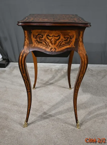 ARBEITSTISCH IM LOUIS XV-STIL