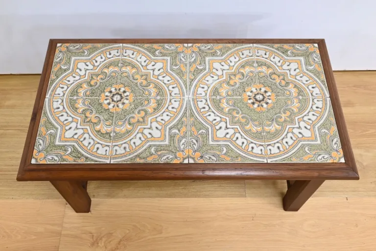 DEENSE SALONTAFEL
