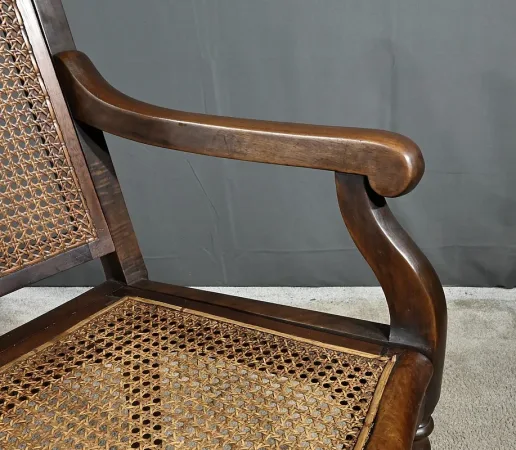 HAIR DRESSER'S CHAIR
