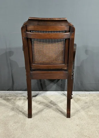 Fauteuil de Coiffeur en Hêtre massif, style Louis-Philippe – Début XXe