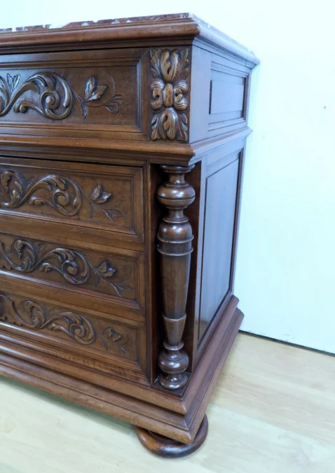 KOMMODE IM RENAISSANCE-STIL