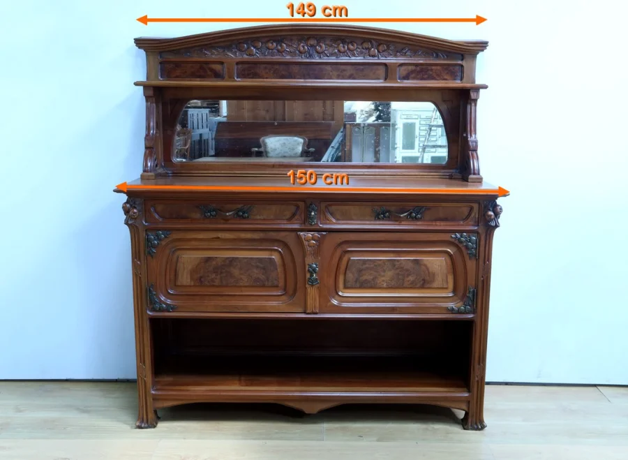 Desserte en Noyer, Art Nouveau – 1900Desserte en Noyer, Art Nouveau – 1900