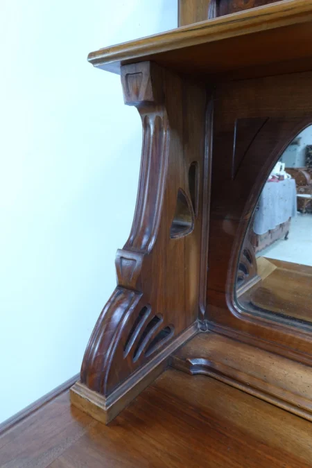 Desserte en Noyer, Art Nouveau – 1900Desserte en Noyer, Art Nouveau – 1900